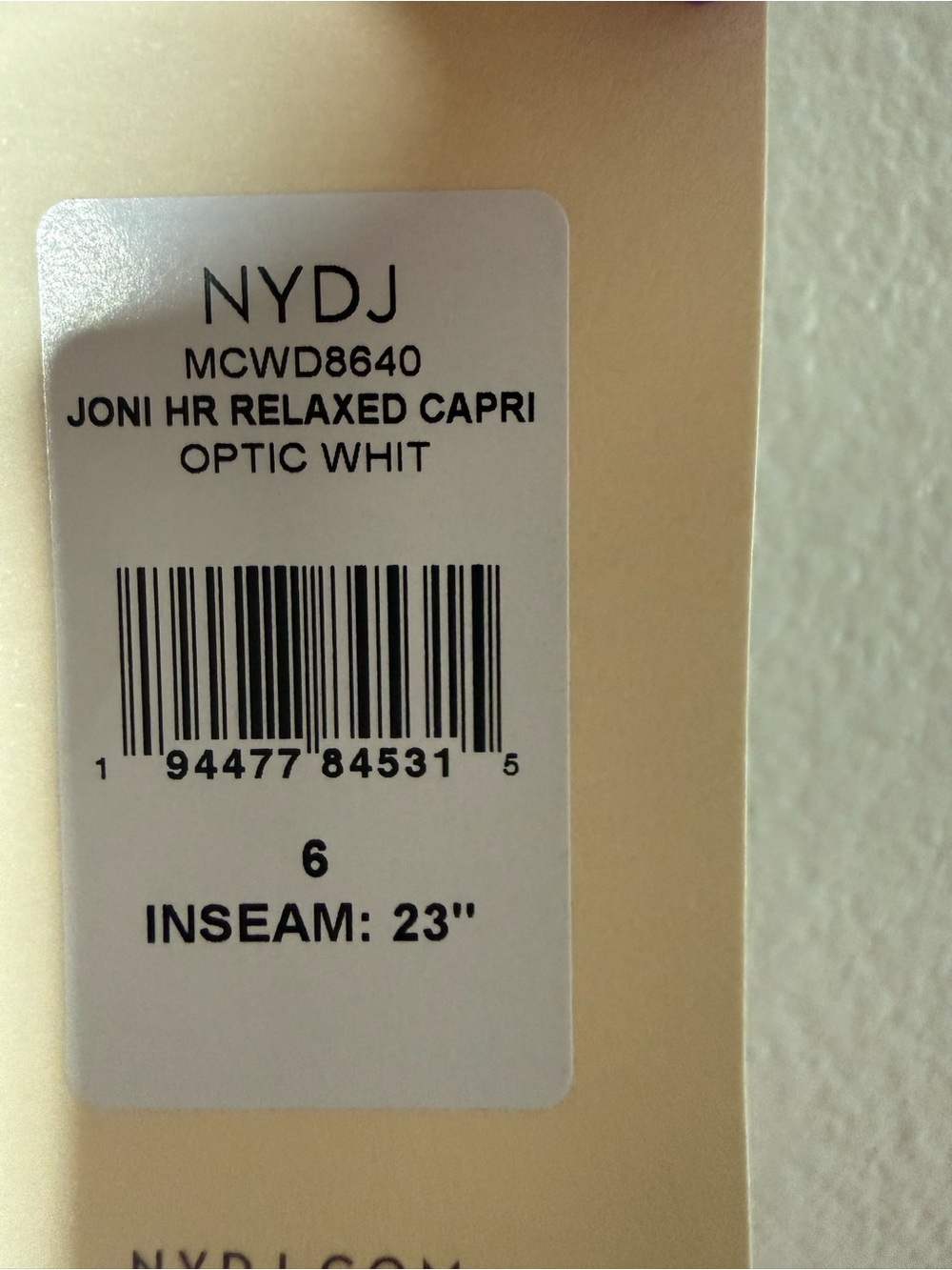 NEW NYDJ White LT Cool Embrace Joni Capri Jeans 6 - Picture 5 of 10